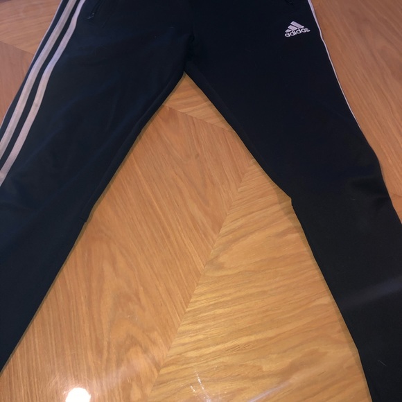 Adidas jogger youth medium - Picture 2 of 3